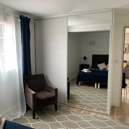 Vue Centre Apartment *